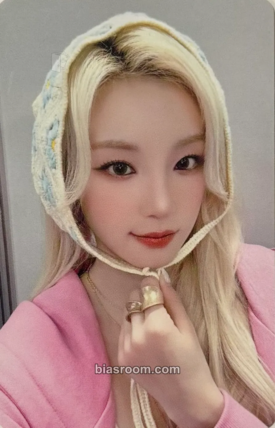 Yuqi 2025 KCON LA Photocard - i-dle - i-dle K-pop photocard