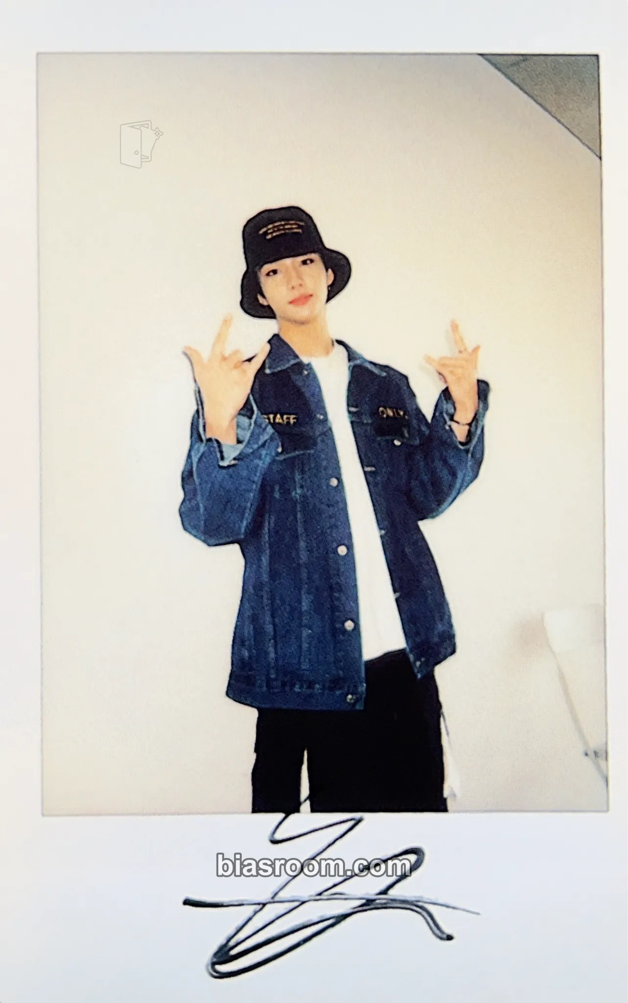 Hyunjin World Tour “District 9 : Unlock” Photocard - Stray Kids - Stray Kids K-pop photocard