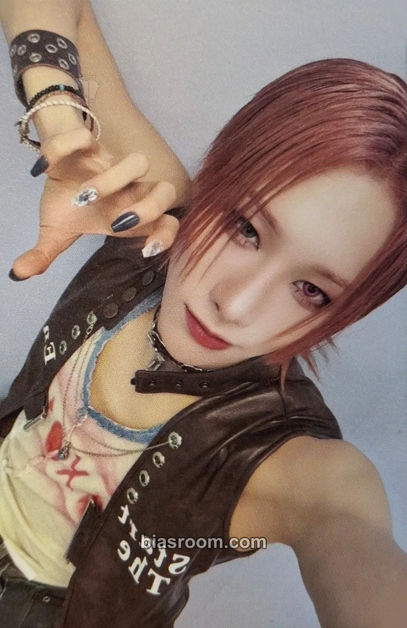 Rui I ONE Photocard - XLOV - XLOV K-pop photocard