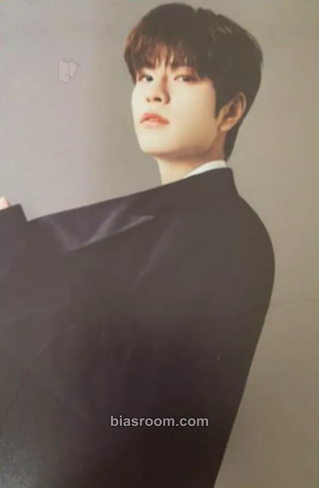 Seungmin S Cawaii! Magazine Photocard - Stray Kids - Stray Kids K-pop photocard