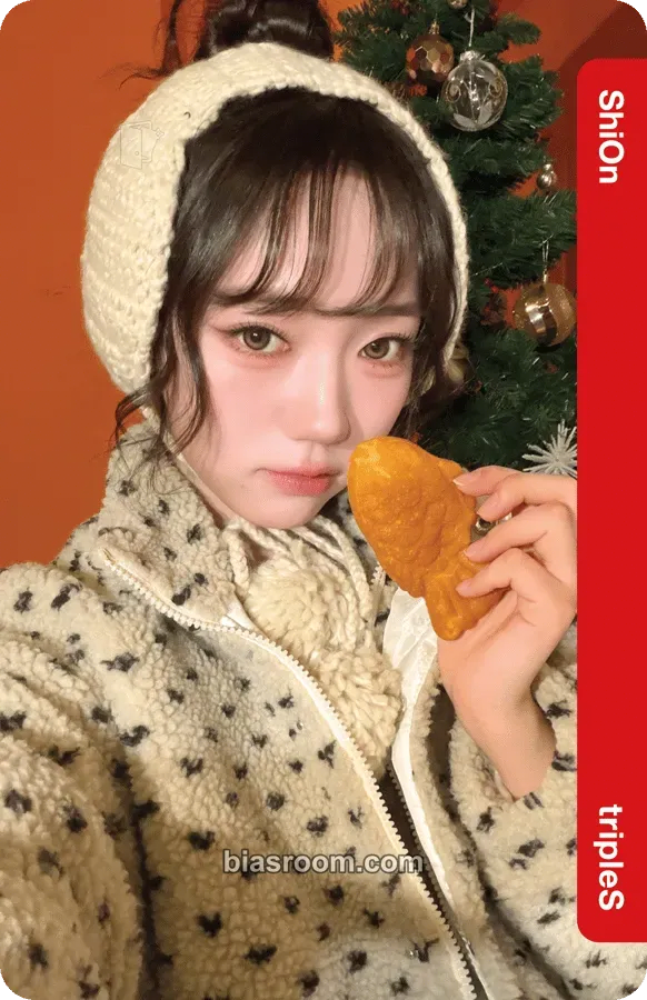 Shion tripleS x Lotte Home Shopping Photocard - tripleS - tripleS K-pop photocard