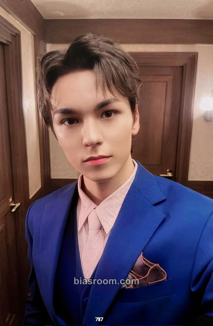 Vernon Spill the Feels Photocard - SEVENTEEN - SEVENTEEN K-pop photocard