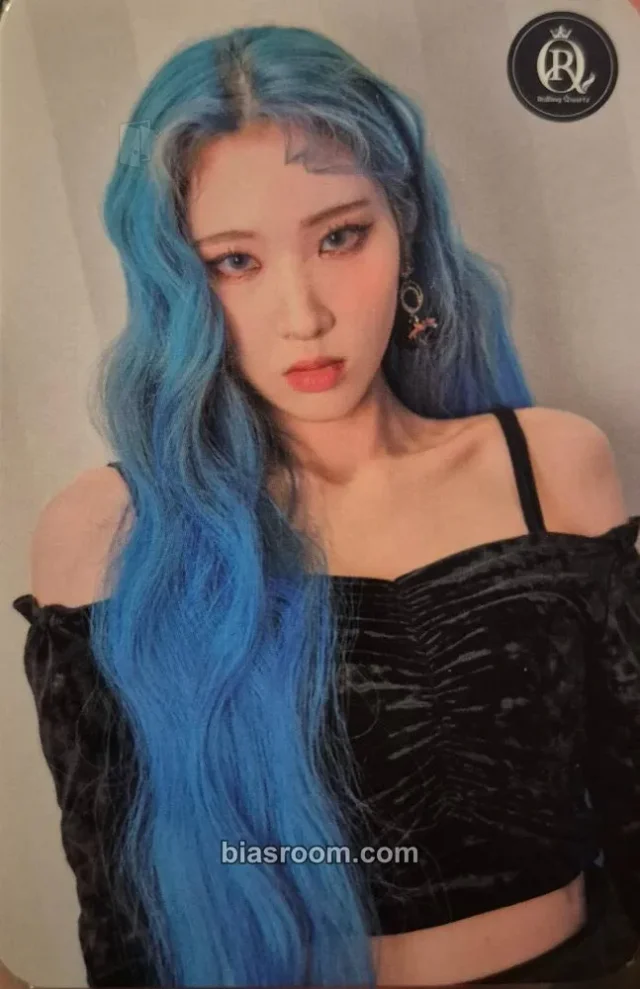 Rolling Quartz - Hyunjung - Blaze Album version 2 photocard set album photocard