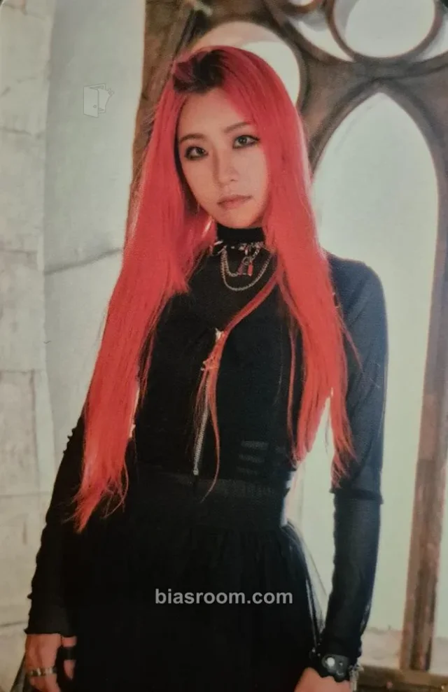 Rolling Quartz - Iree - Fighting Album version 2 photocard set album photocard
