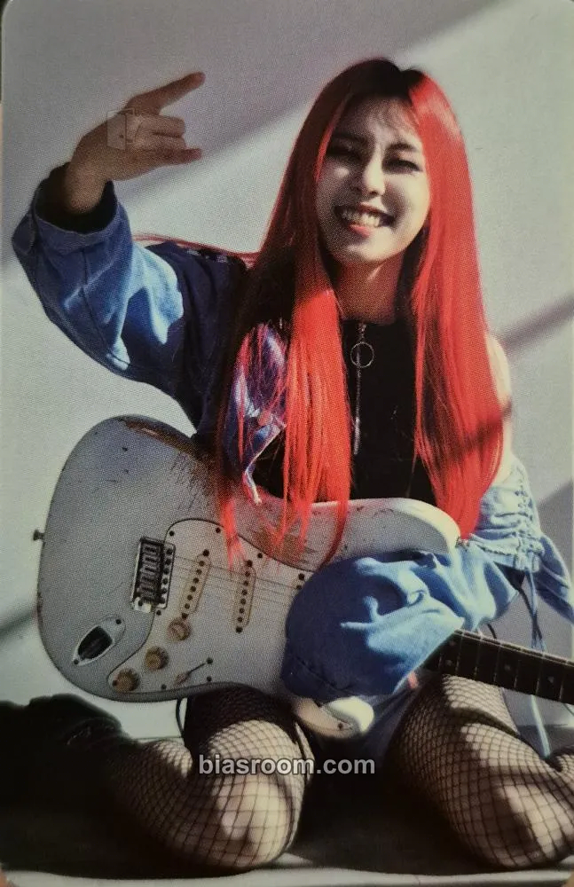 Iree Fighting Photocard - Rolling Quartz - Rolling Quartz K-pop photocard