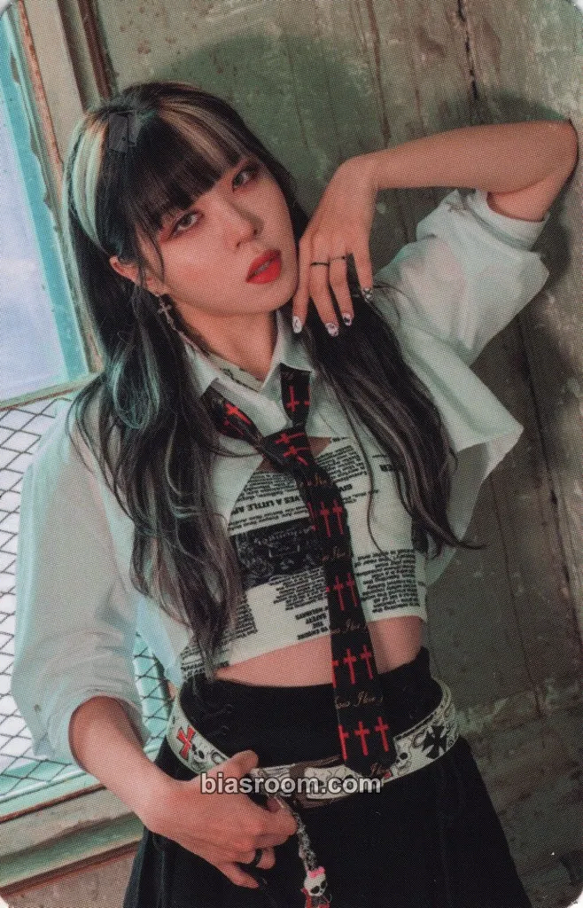 Jayoung Hybrid Photocard - Rolling Quartz - Rolling Quartz K-pop photocard