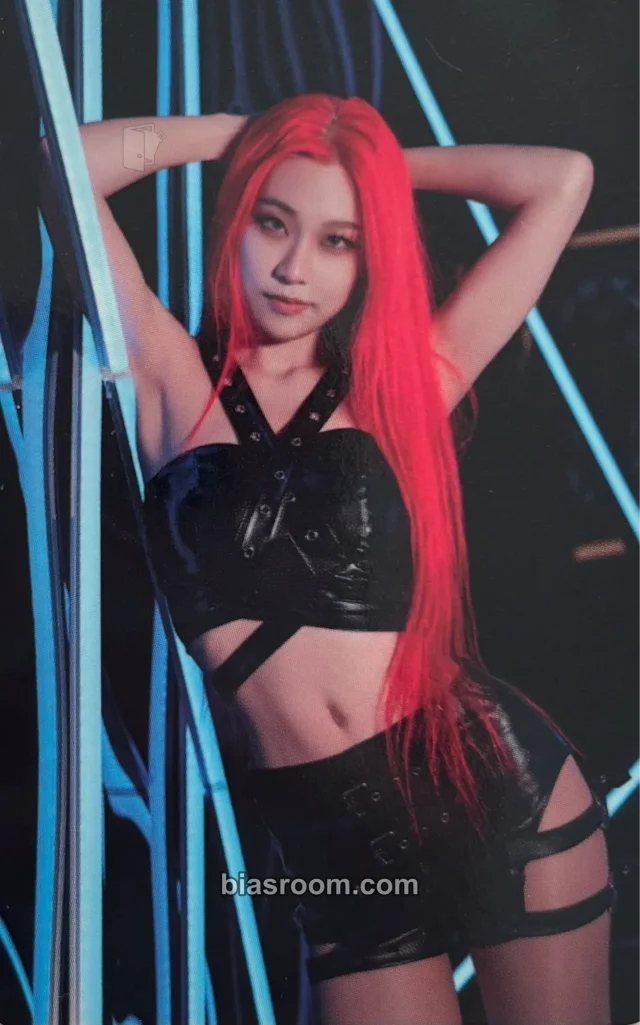 Rolling Quartz - Iree - Victory Album version 1 album photocard photocard set