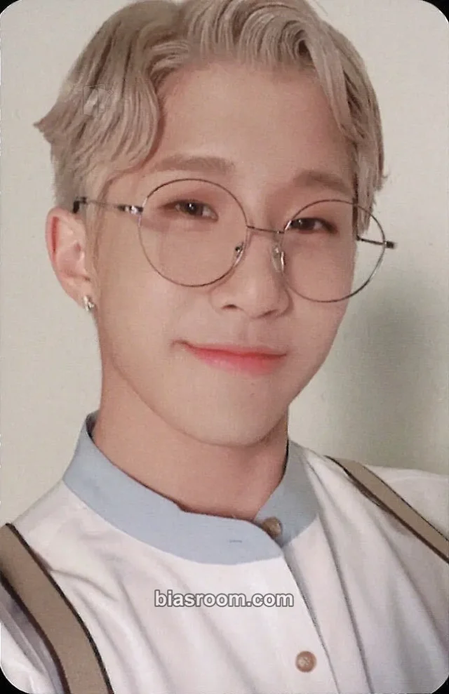 ASTRO - JinJin - Gateway Album album photocard time traveler version