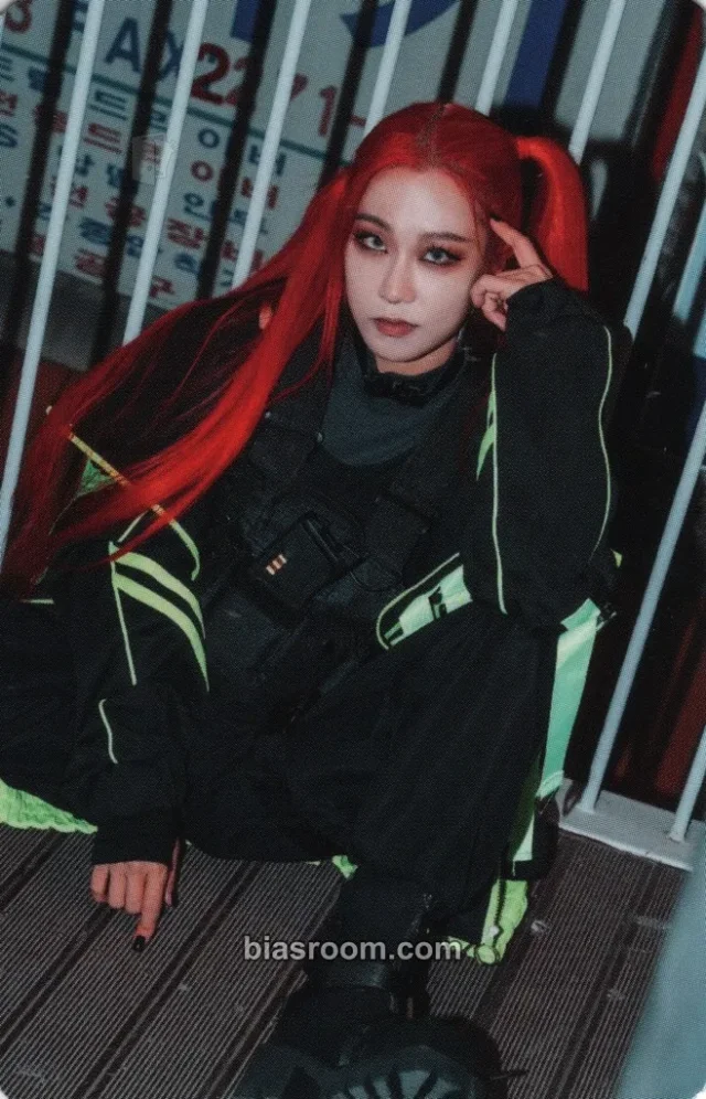 Rolling Quartz - Iree - Victory Album version 2 photocard set album photocard