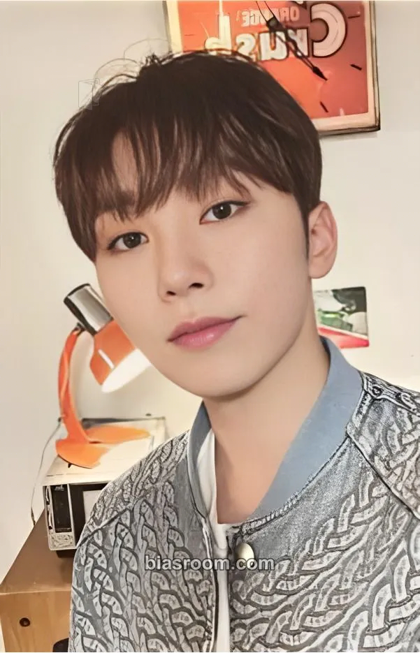 Seungkwan Seventeenth Heaven Photocard - SEVENTEEN - SEVENTEEN K-pop photocard