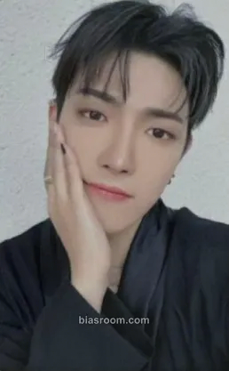 Hongjoong Birthday Photocard - ATEEZ - ATEEZ K-pop photocard
