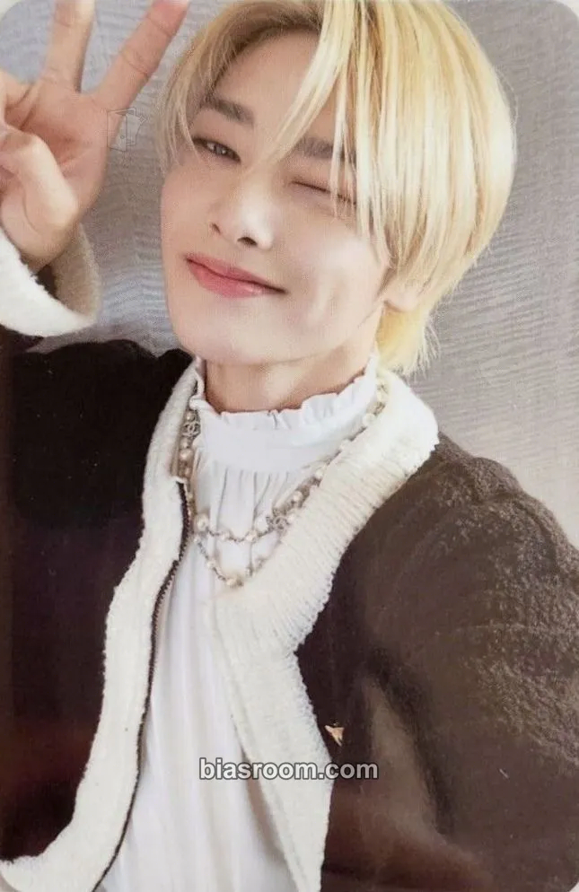 I.N ‘Stay In STAY’ in Jeju Third Photobook Photocard - Stray Kids - Stray Kids K-pop photocard