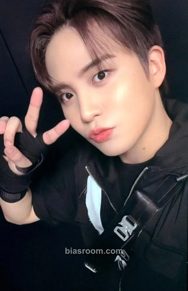 Jongho THE WORLD EP.FIN : WILL Photocard - ATEEZ - ATEEZ K-pop photocard