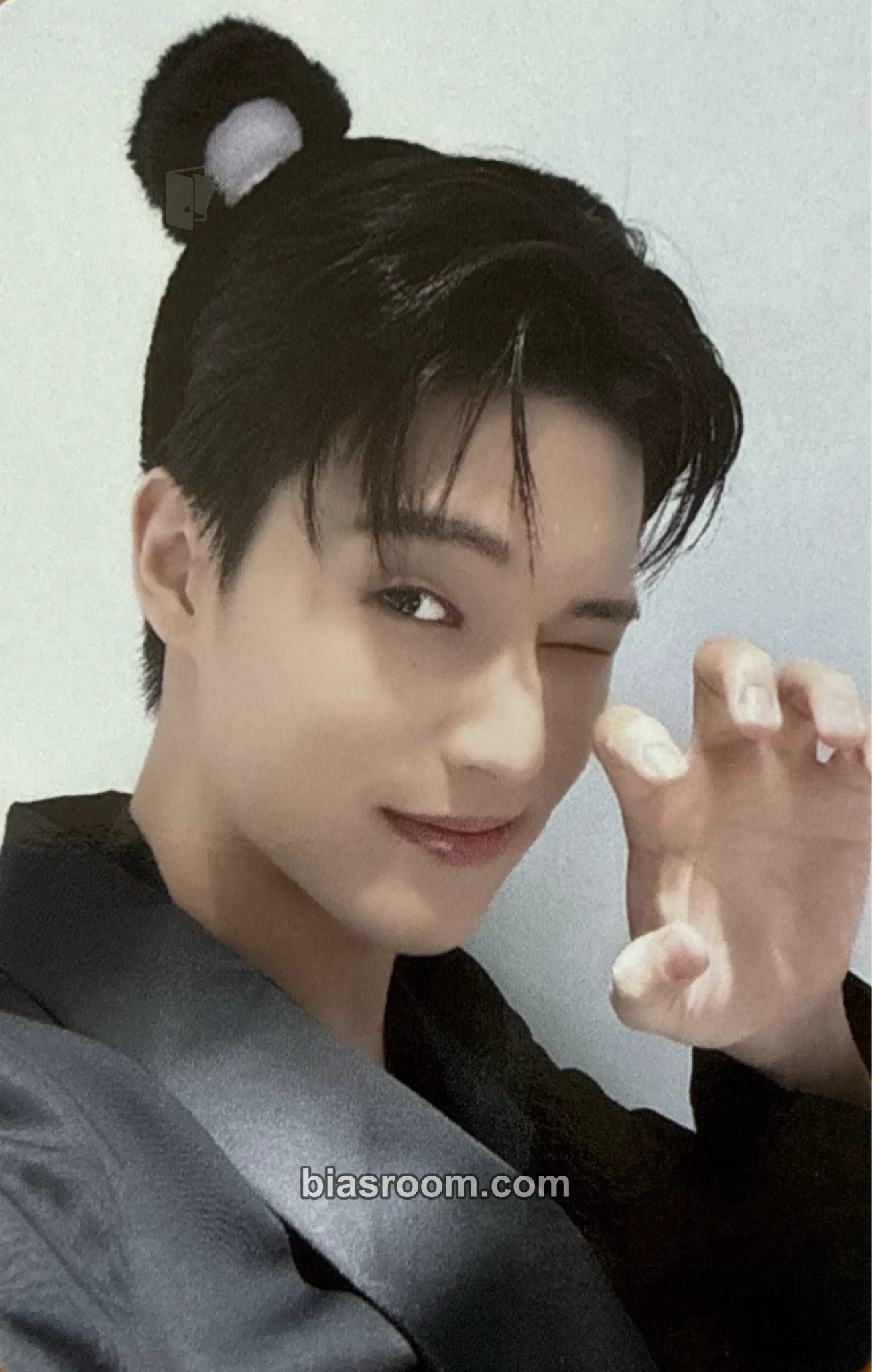 Wooyoung GOLDEN HOUR : Part.1 Photocard - ATEEZ - ATEEZ K-pop photocard