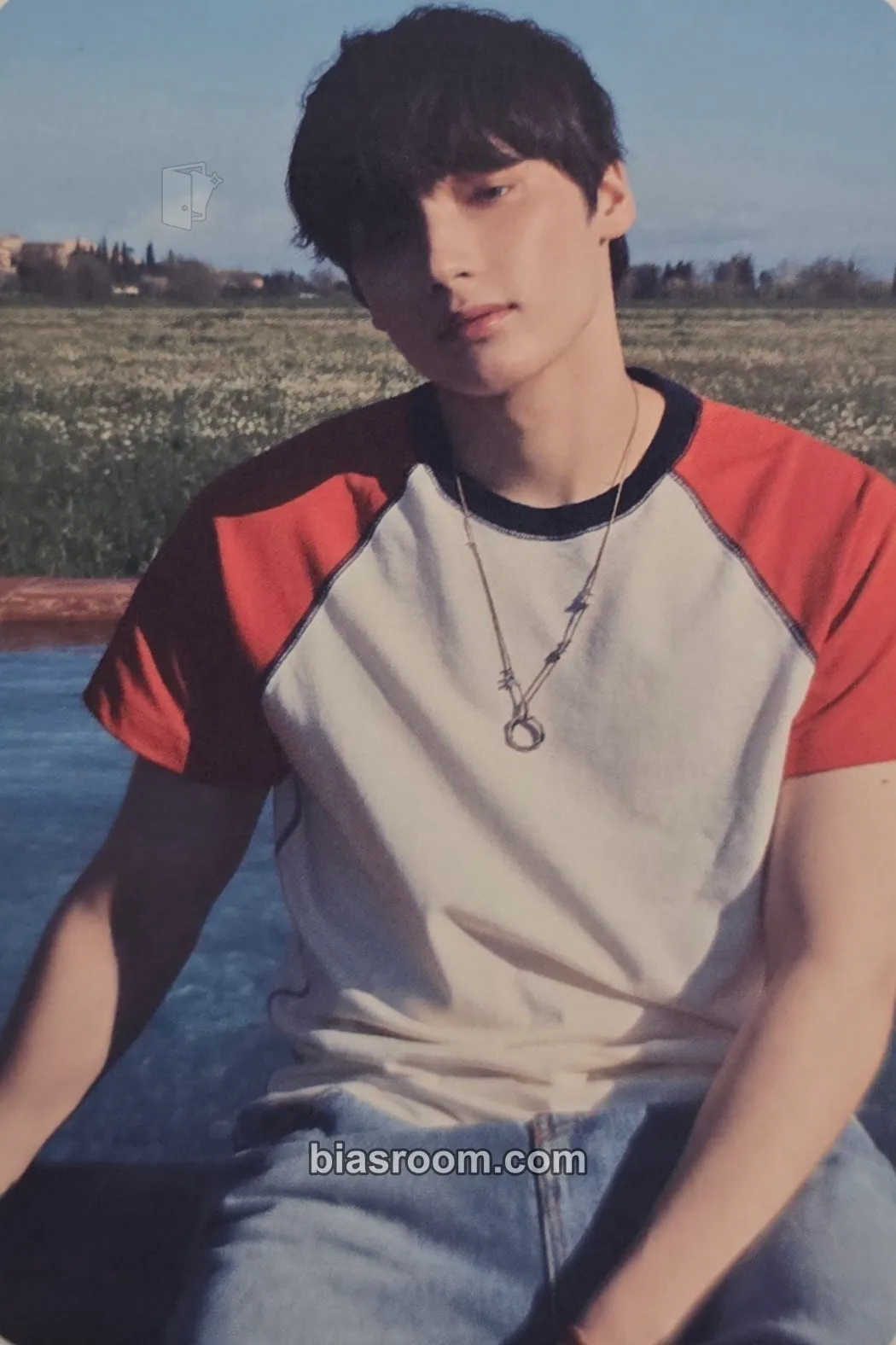 Huening Kai Love Language Photocard - TOMORROW X TOGETHER - TOMORROW X TOGETHER K-pop photocard