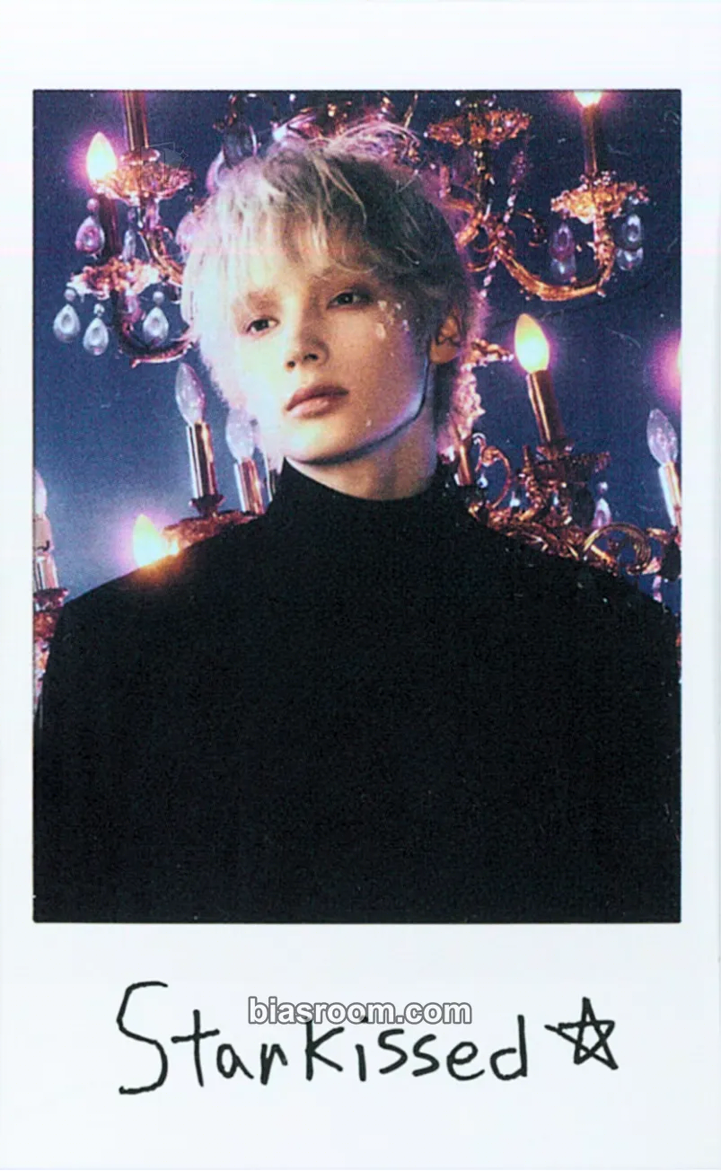Huening Kai Starkissed Photocard - TOMORROW X TOGETHER - TOMORROW X TOGETHER K-pop photocard