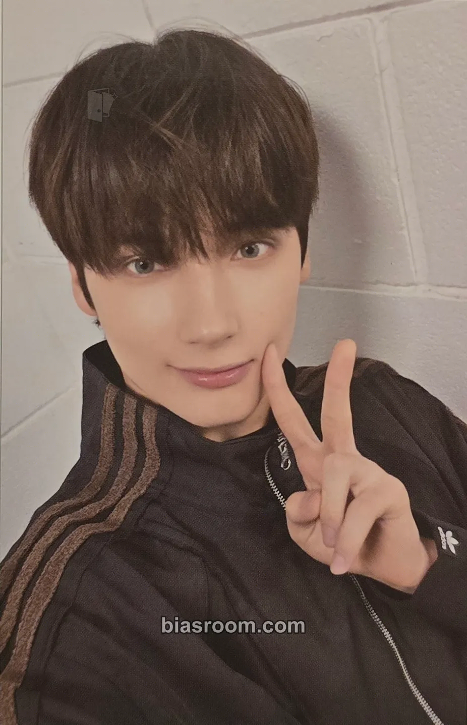 Huening Kai Ppulbatu Finding MOA Photocard - TOMORROW X TOGETHER - TOMORROW X TOGETHER K-pop photocard