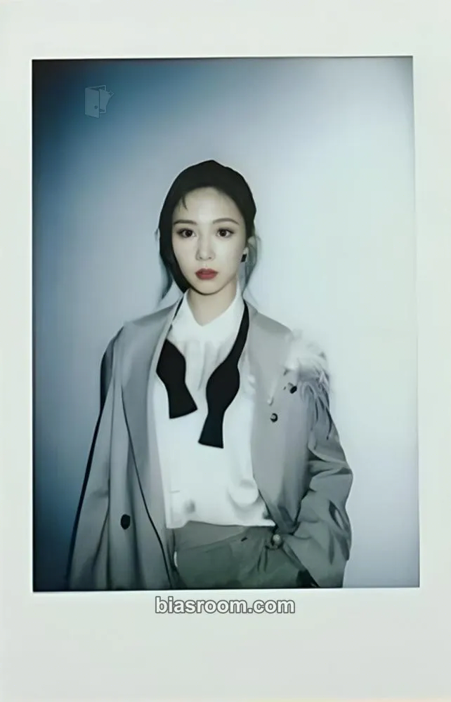 Yoohyeon Dystopia : Road to Utopia Photocard - Dreamcatcher - Dreamcatcher K-pop photocard