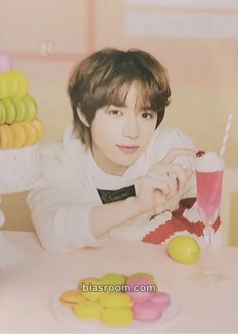 Beomgyu Birthday Merch Photocard - TOMORROW X TOGETHER - TOMORROW X TOGETHER K-pop photocard