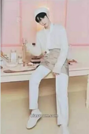 Soobin Birthday Merch Photocard - TOMORROW X TOGETHER - TOMORROW X TOGETHER K-pop photocard