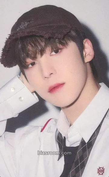 Yunho Birthday Photocard - ATEEZ - ATEEZ K-pop photocard