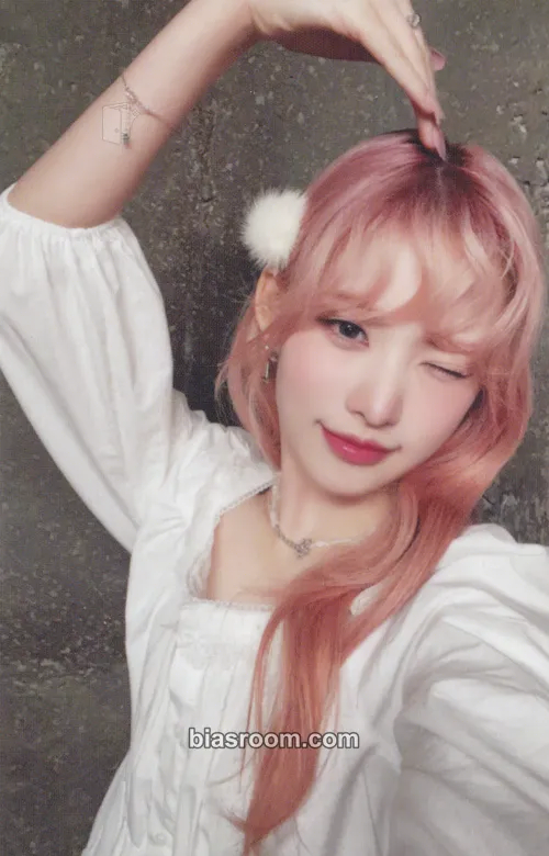 Liv Re:Scene Photocard - RESCENE - RESCENE K-pop photocard