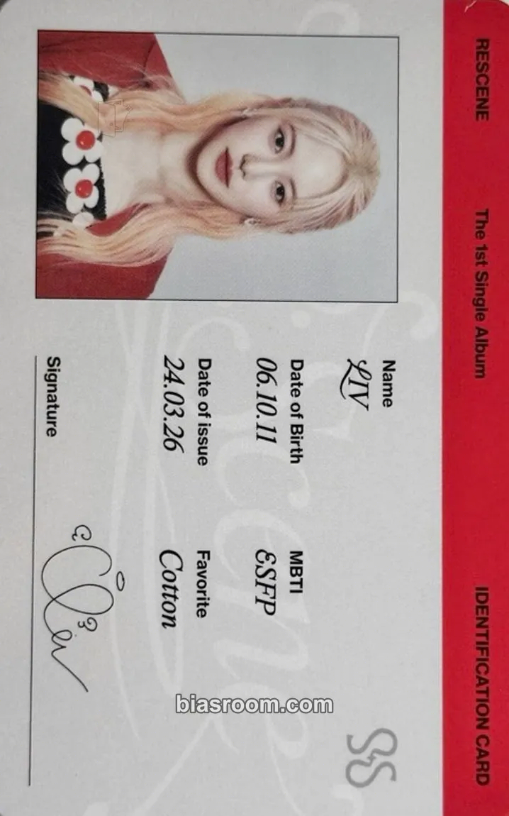 Liv Re:Scene Photocard - RESCENE - RESCENE K-pop photocard