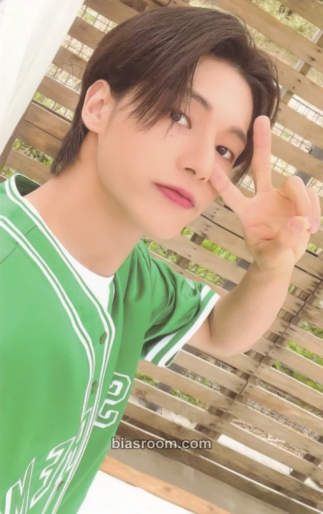 Wooyoung 2023 SUMMER PHOTOBOOK Photocard - ATEEZ - ATEEZ K-pop photocard