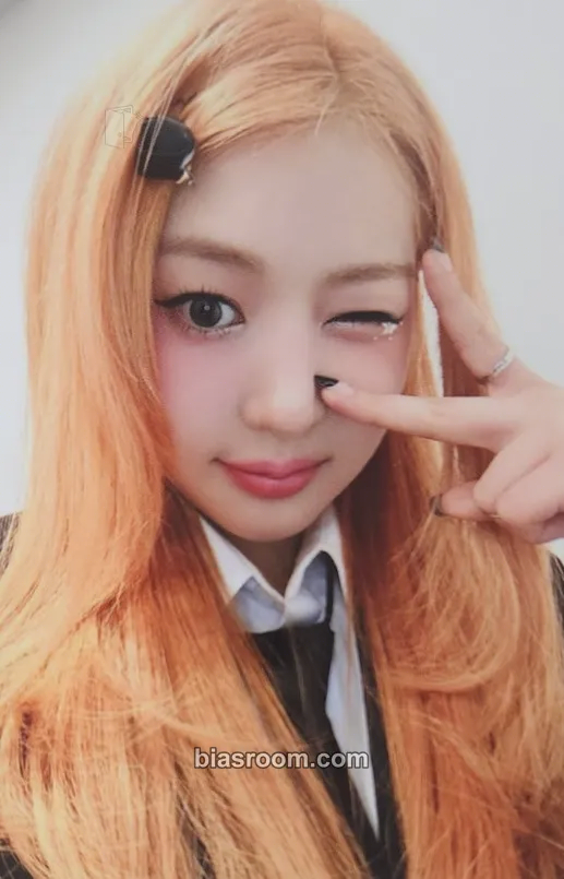 Yewon Day & Night Photocard - FIFTY FIFTY - FIFTY FIFTY K-pop photocard
