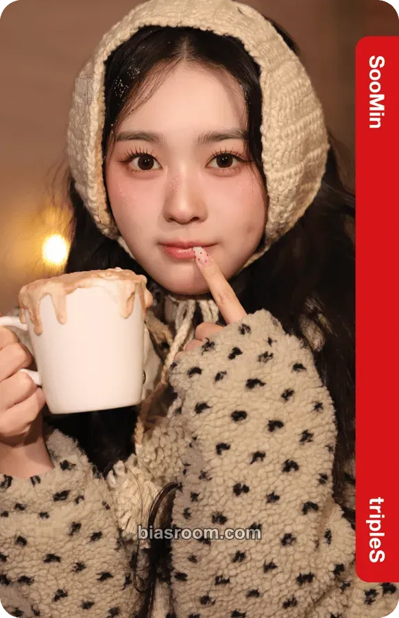 Soomin tripleS x Lotte Home Shopping Photocard - tripleS - tripleS K-pop photocard