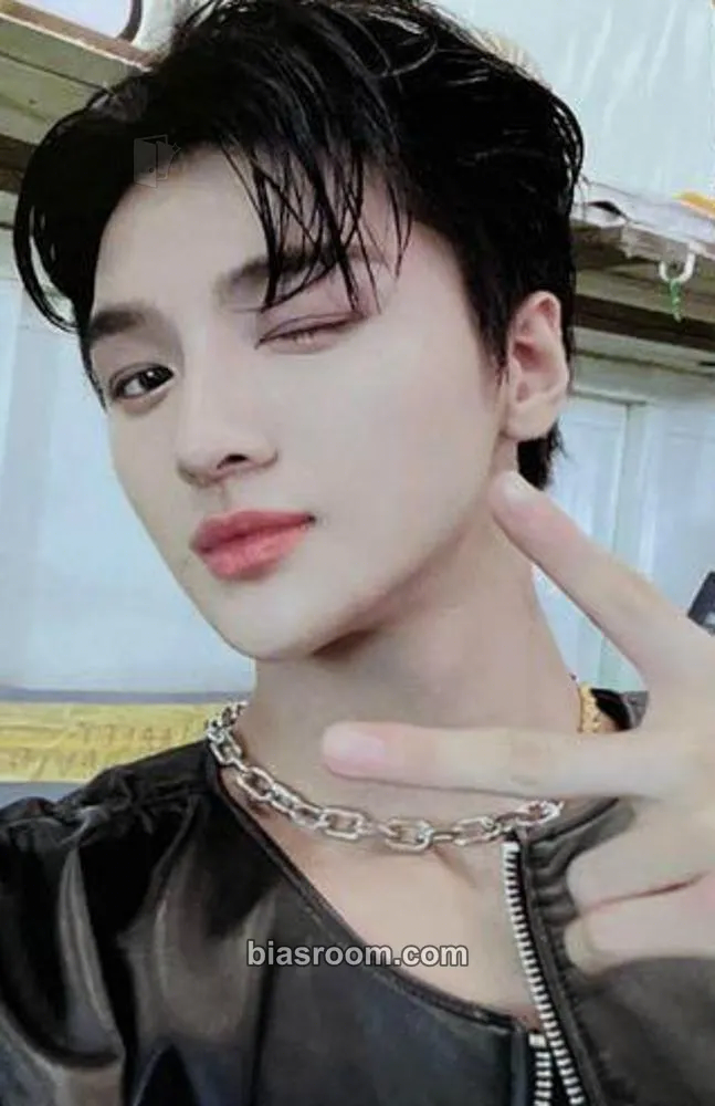 Junho Villain : The End Photocard - DRIPPIN - DRIPPIN K-pop photocard