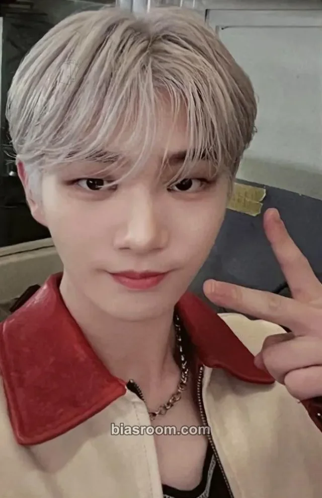 DRIPPIN - Changuk  - Villain : The End Album album photocard poca album