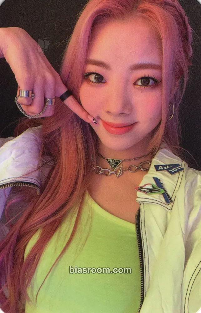 Na Goeun HIDE & SEEK Photocard - PURPLE KISS - PURPLE KISS K-pop photocard