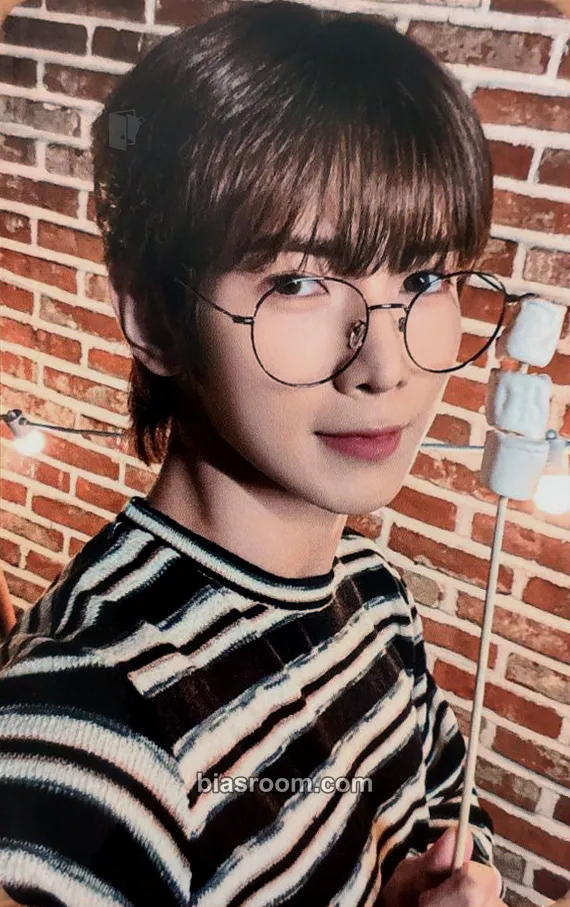Yeosang 2024 SUMMER PHOTOBOOK Photocard - ATEEZ - ATEEZ K-pop photocard