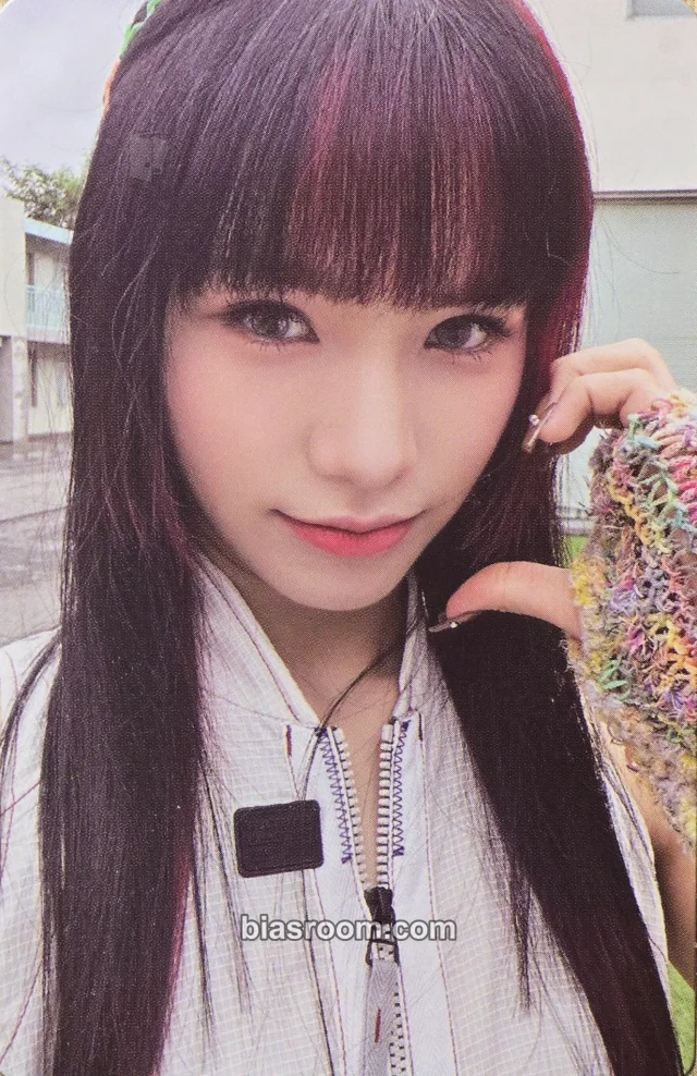 Young Posse - Doeun - Macaroni Cheese Album box version B version album photocard