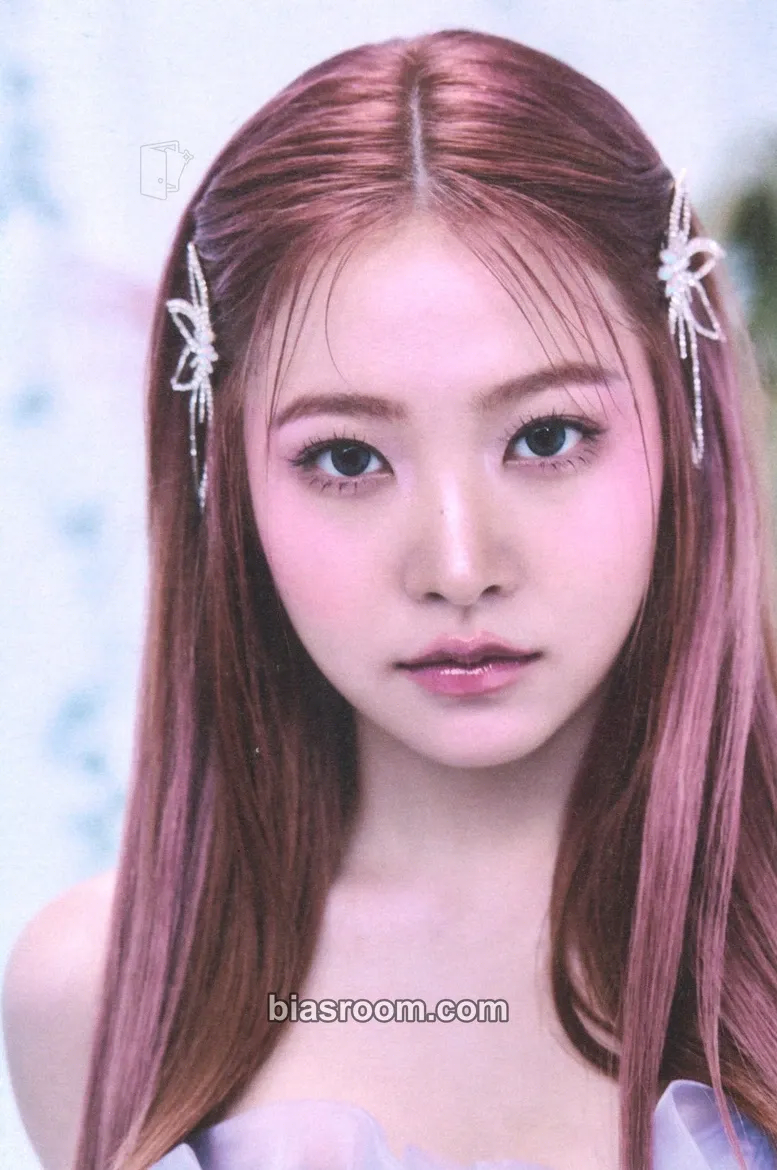 Yeri Cosmic Photocard - Red Velvet - Red Velvet K-pop photocard
