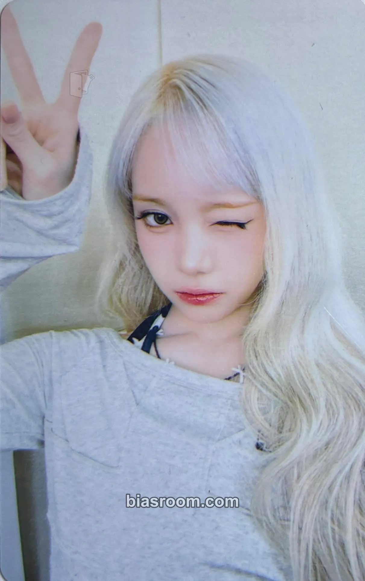 Mia SNAPISM x Baby DONT Cry Photocard - Baby DONT Cry - Baby DONT Cry K-pop photocard
