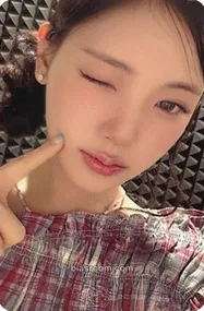 Yihyun ISAC 2025 Photocard - Baby DONT Cry - Baby DONT Cry K-pop photocard