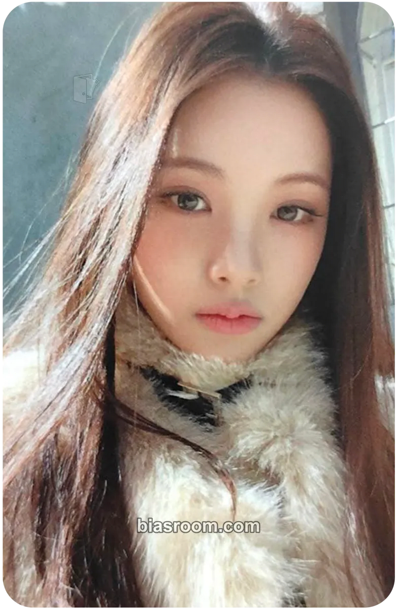 Yihyun F Girl Photocard - Baby DONT Cry - Baby DONT Cry K-pop photocard