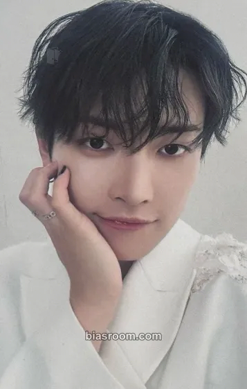Hongjoong Ashes to Light Photocard - ATEEZ - ATEEZ K-pop photocard
