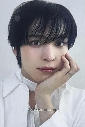 Yunho Ashes to Light Photocard - ATEEZ - ATEEZ K-pop photocard