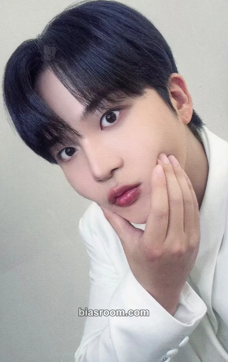 Jongho Ashes to Light Photocard - ATEEZ - ATEEZ K-pop photocard