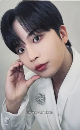 Jongho Ashes to Light Photocard - ATEEZ - ATEEZ K-pop photocard