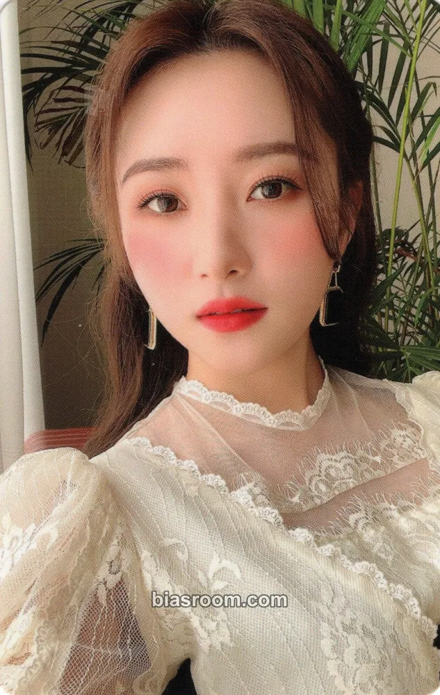 SuA Dreamcatcher Mind & Mysterious Mansion Photocard - Dreamcatcher - Dreamcatcher K-pop photocard