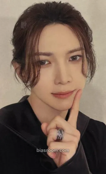 Yeosang Ashes to Light Photocard - ATEEZ - ATEEZ K-pop photocard