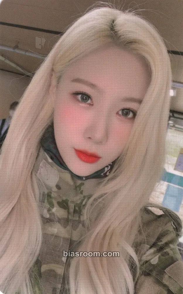Handong Dreamcatcher Mind & Mysterious Mansion Photocard - Dreamcatcher - Dreamcatcher K-pop photocard