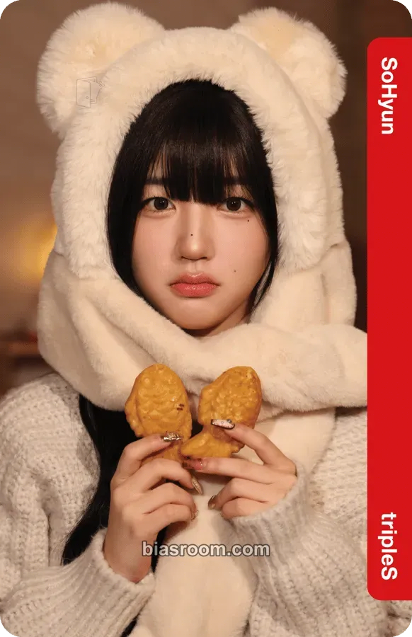 Sohyun tripleS x Lotte Home Shopping Photocard - tripleS - tripleS K-pop photocard