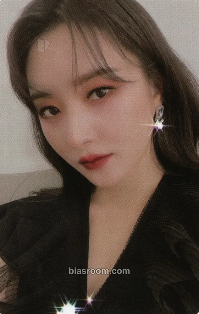 SuA Halloween Midnight Circus Photocard - Dreamcatcher - Dreamcatcher K-pop photocard