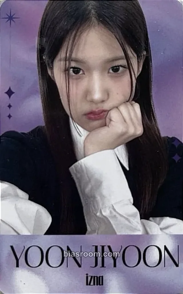 izna - Yoon Jiyoon - KCON LA 2024 Event free gift