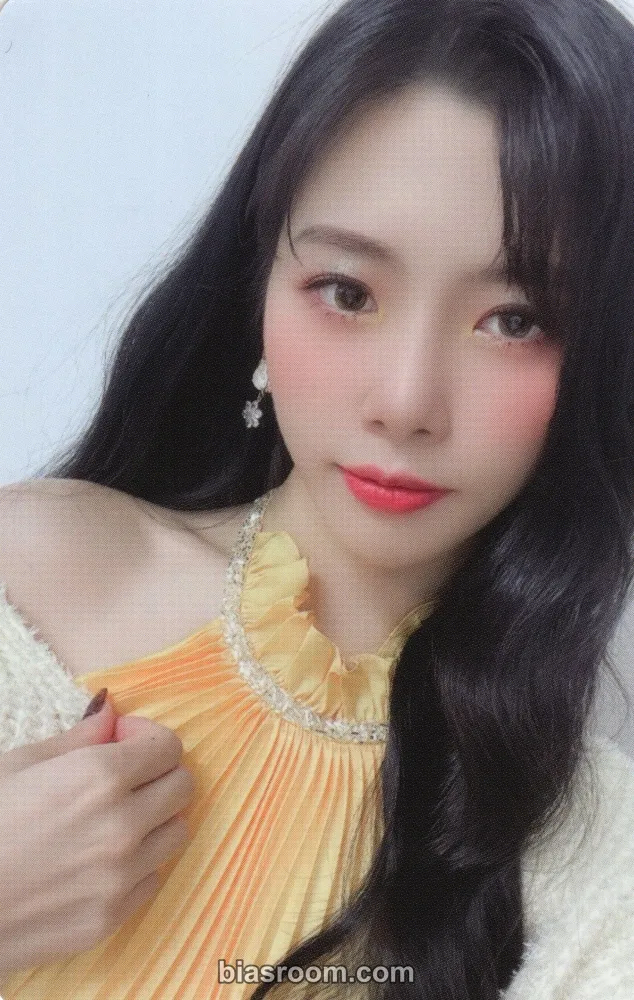 JiU 2022 Season's Greetings Photocard - Dreamcatcher - Dreamcatcher K-pop photocard